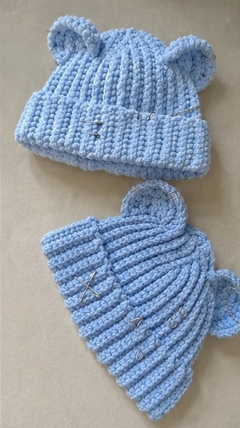 cream and taupe crochet baby hat and scarf pattern